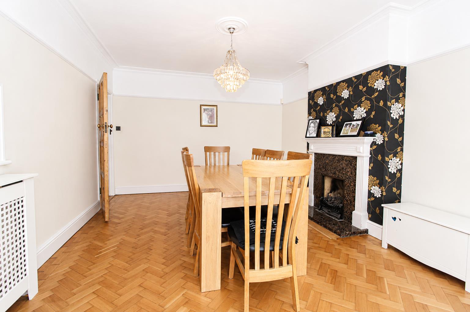 Farm Close, Wallington